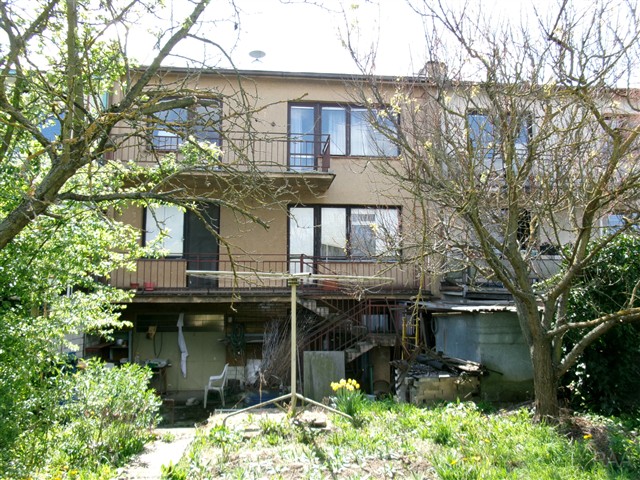 pohled ze zahrady [14/46]